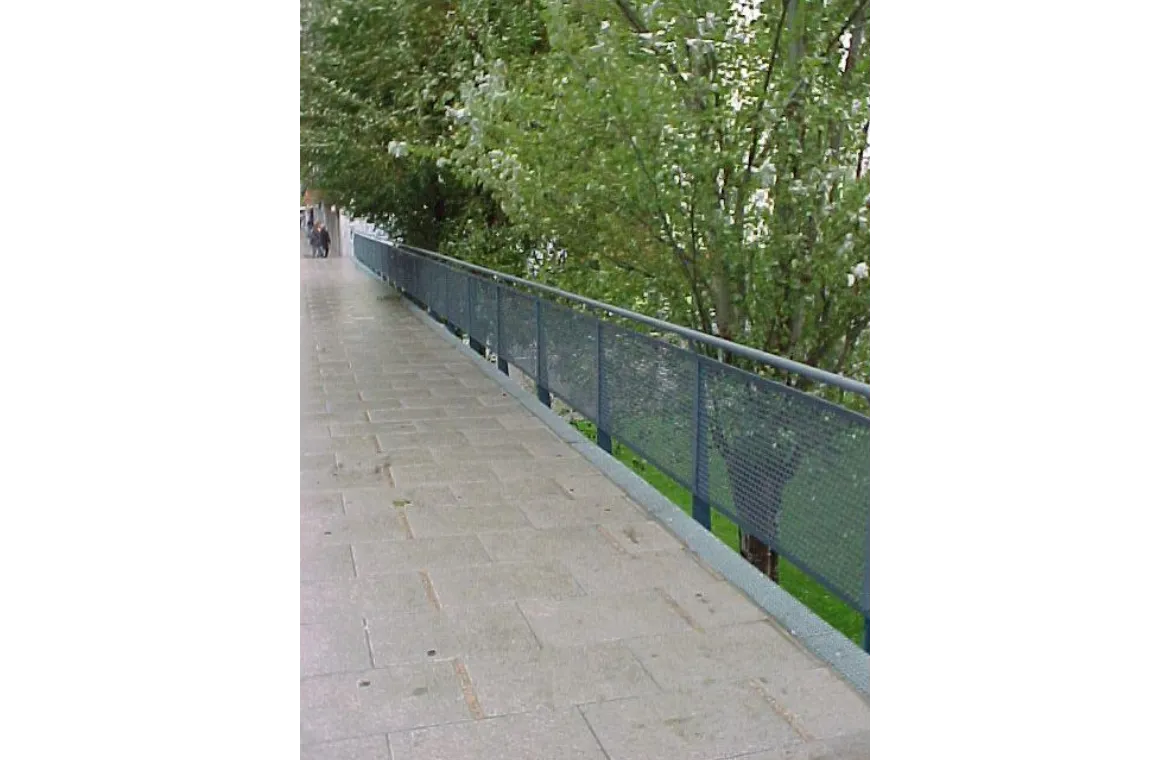 Plaça La Constitució a Rubí. ae5 arquitectes