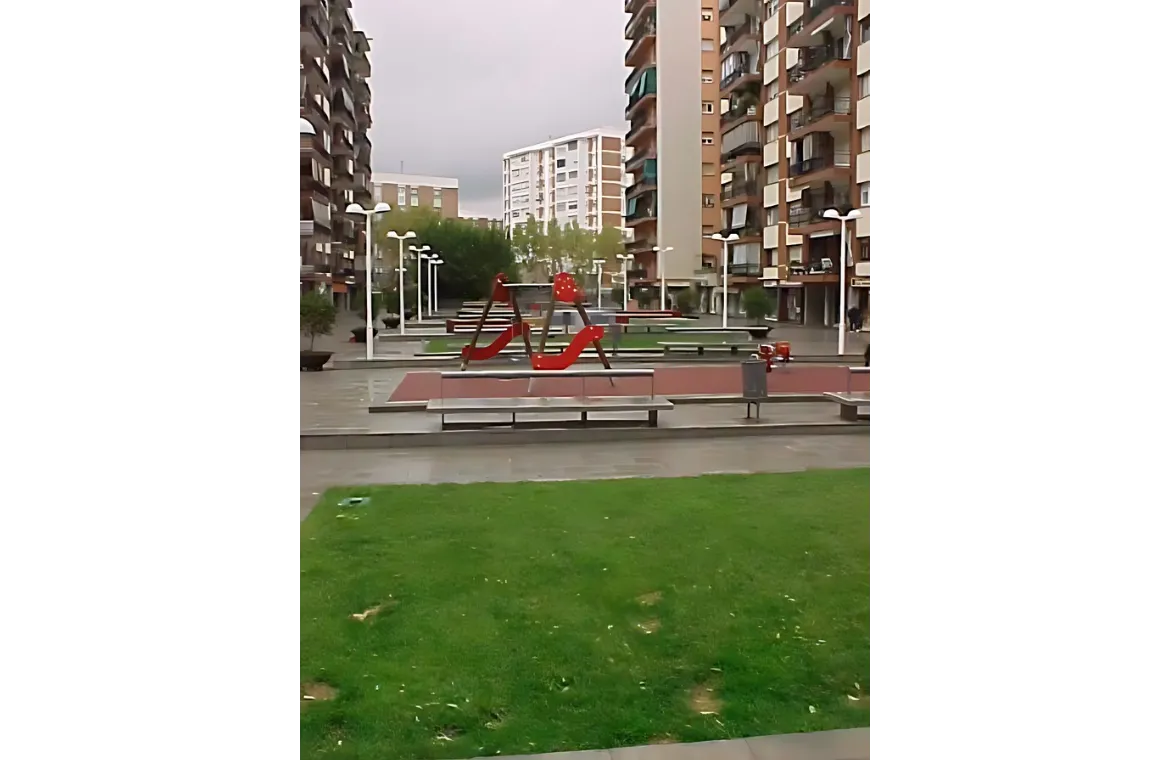 Plaça La Constitució a Rubí. ae5 arquitectes