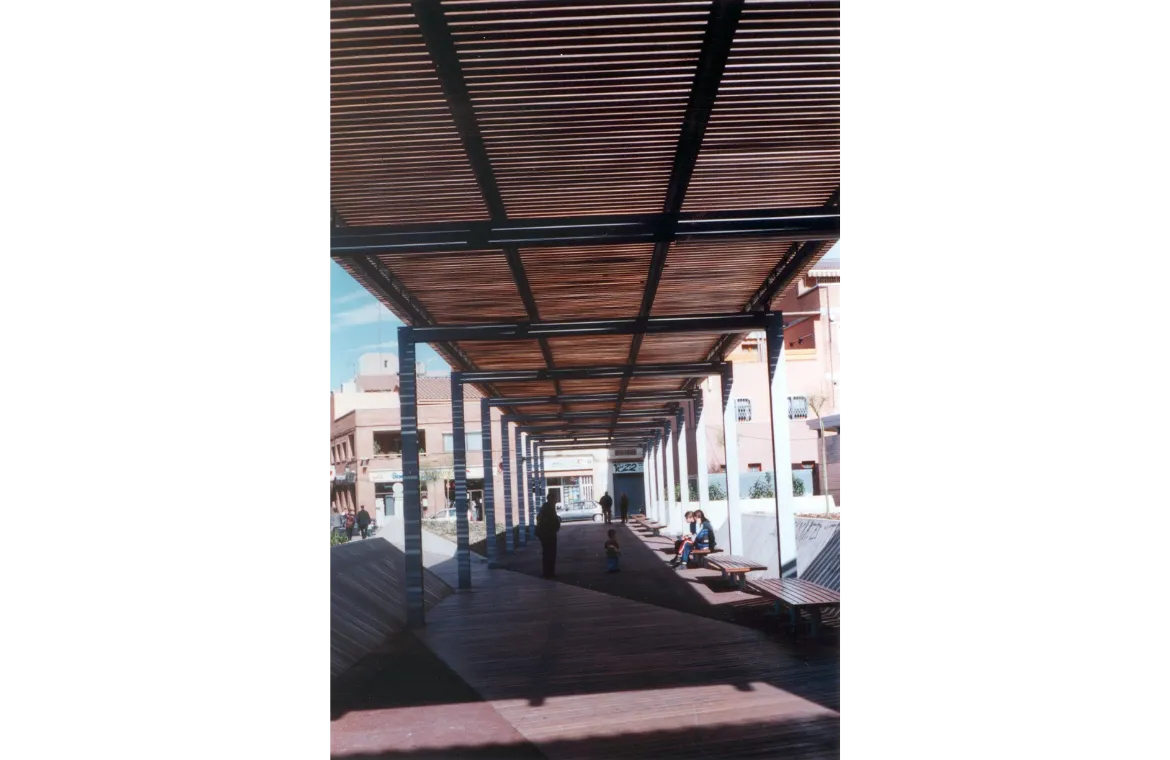 Plaça La Pista a Rubí. ae5 arquitectes