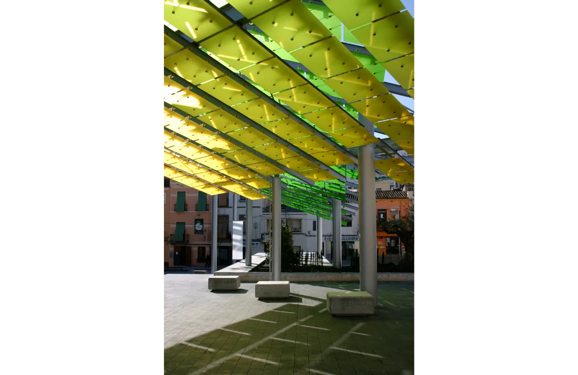 Plaça de la riera Gavarra. ae5 arquitectes