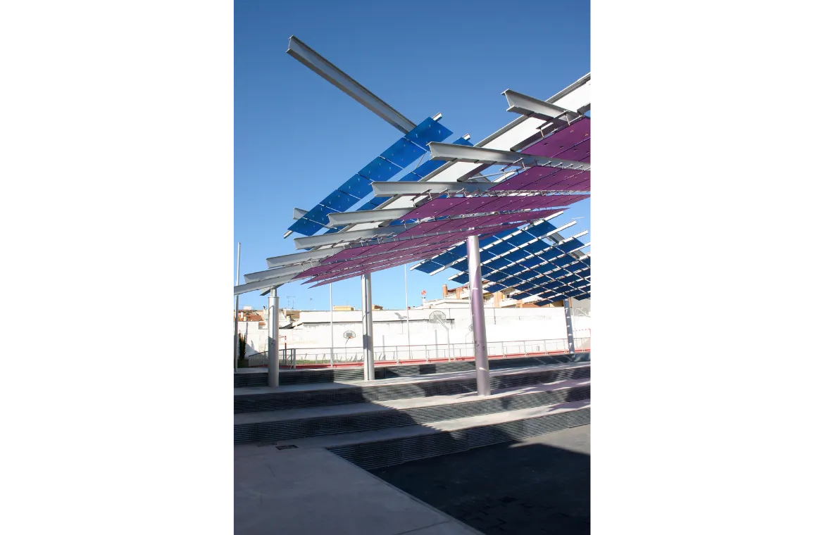 Plaça de la riera Gavarra. ae5 arquitectes