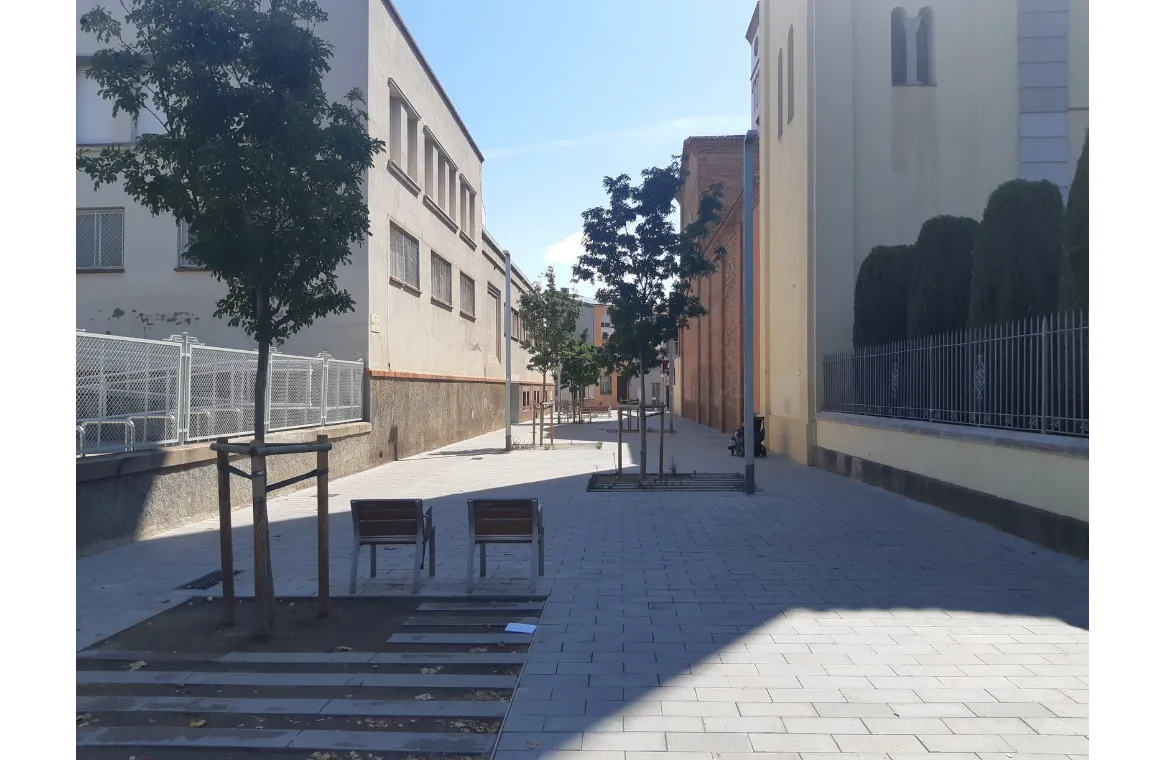 Urbanització carrer Montllor i Pujal. ae5 arquitectes