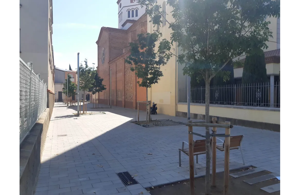 Urbanització carrer Montllor i Pujal. ae5 arquitectes