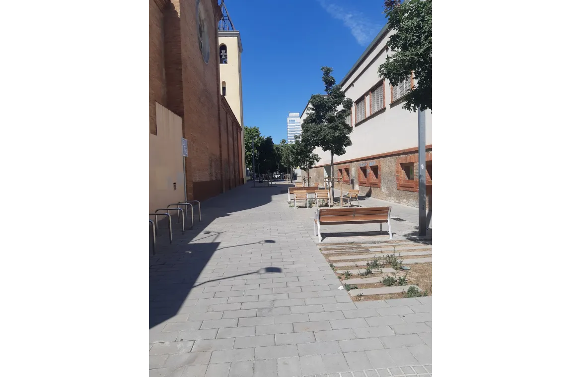 Urbanització carrer Montllor i Pujal. ae5 arquitectes